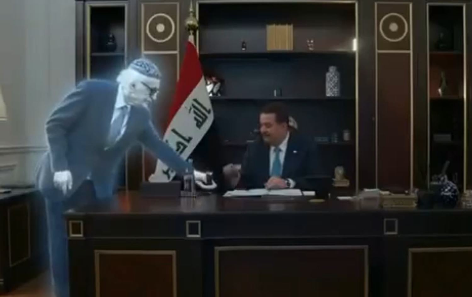  ئەم وێنەیە لە ڤیدیۆیەک وەرگیراوە و وا دروستکراوە جەواهیری چا بۆ سوودانی دەبات