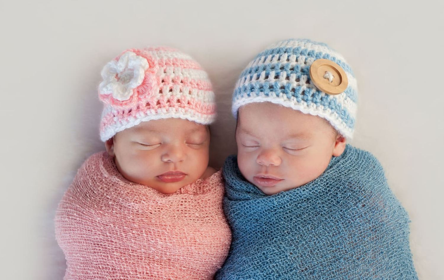 دوو کۆرپە (کوڕ و کچێک).