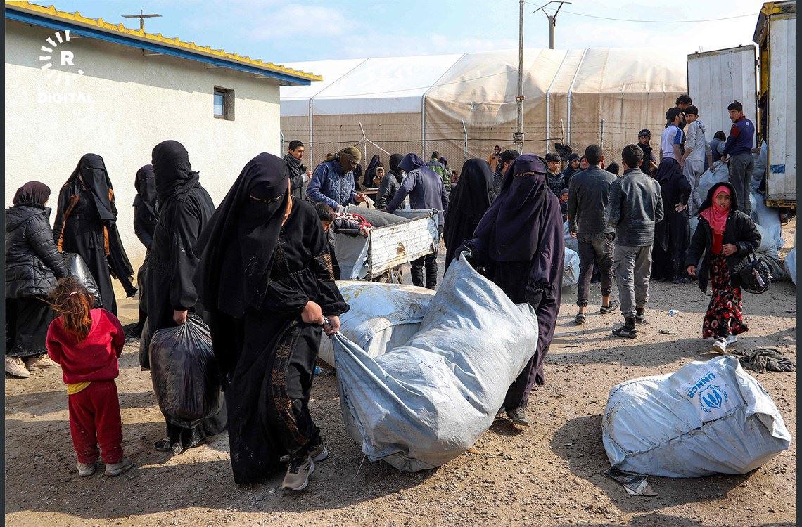 کەسوکاری داعش لە کامپی هۆل لە رۆژئاوای کوردستان