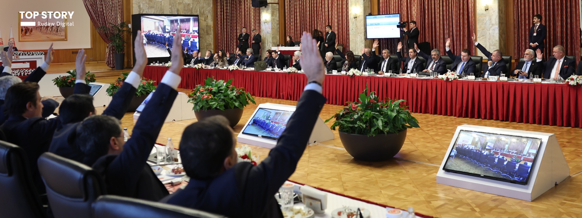 لجنة في البرلمان التركي تُقرّ تقريراً يمهّد لدمج عناصر "PKK" في المجتمع