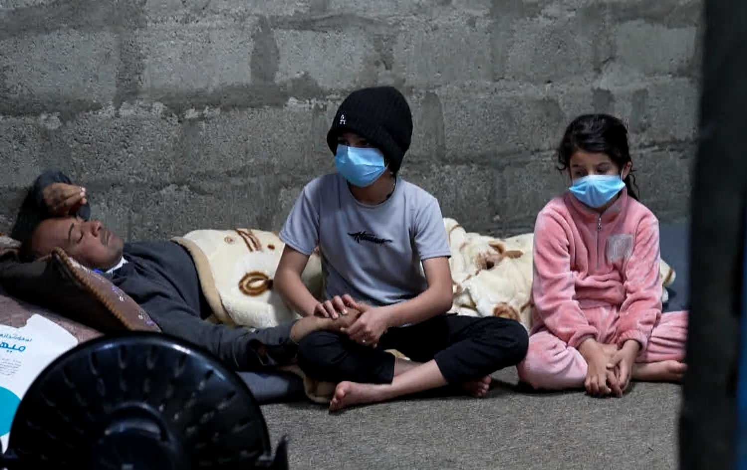 بەرپرسیاری رەمەزان لە ماڵێکی دارەتووی هەولێر کە بەدەست هەژارییەوە داناڵێنن