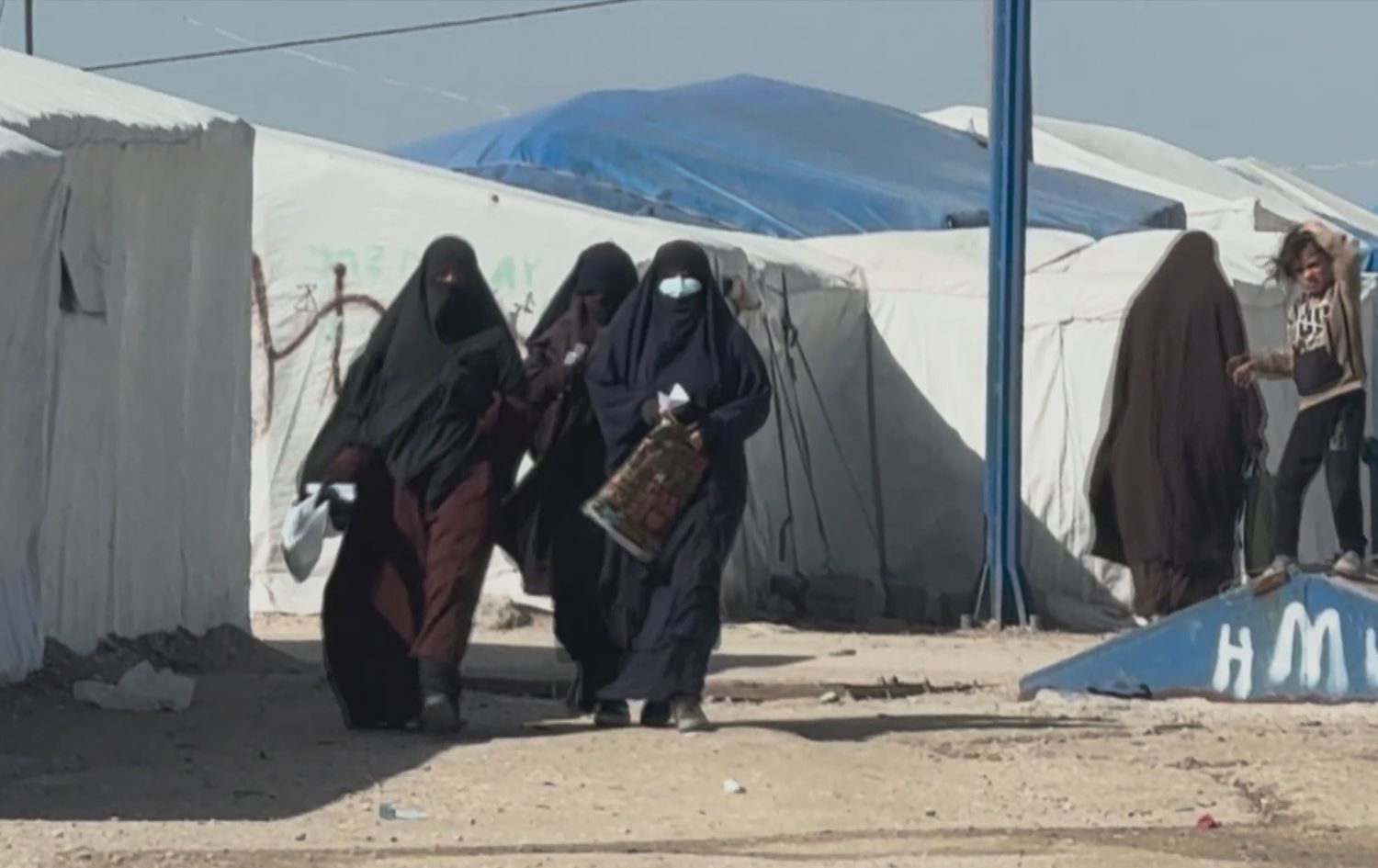 عائلات داعش في مخيم روج في روجآفا كوردستان