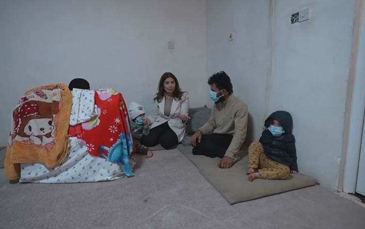 Bi lingekî barê giran hildigire: Çîroka Xoşnaw dilan dişewitîne