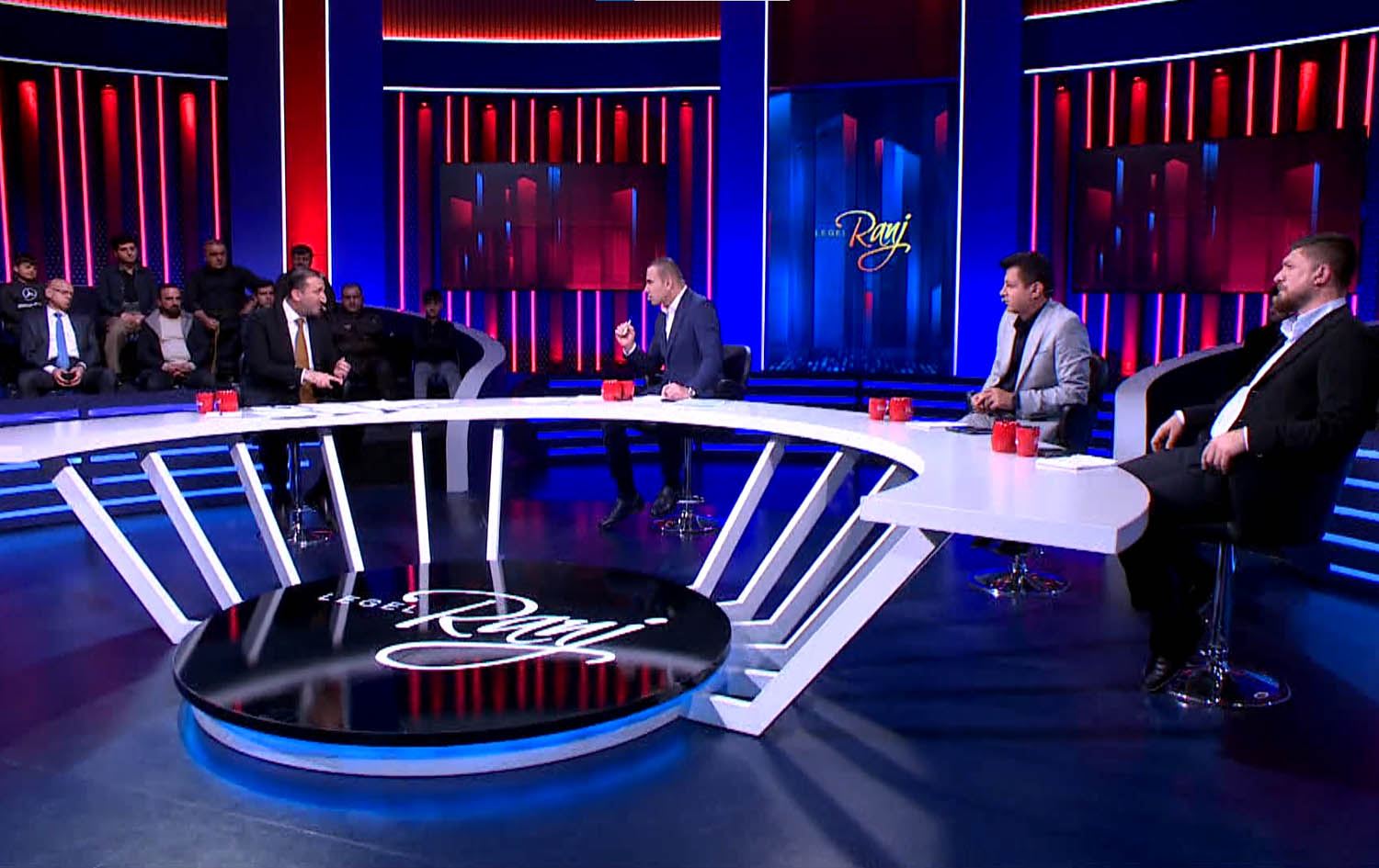 روونکردنەوەی کۆنسووڵخانەی چین لەبارەی پێدانی دەرمانێکی قەدەخەکراو بە مریشک