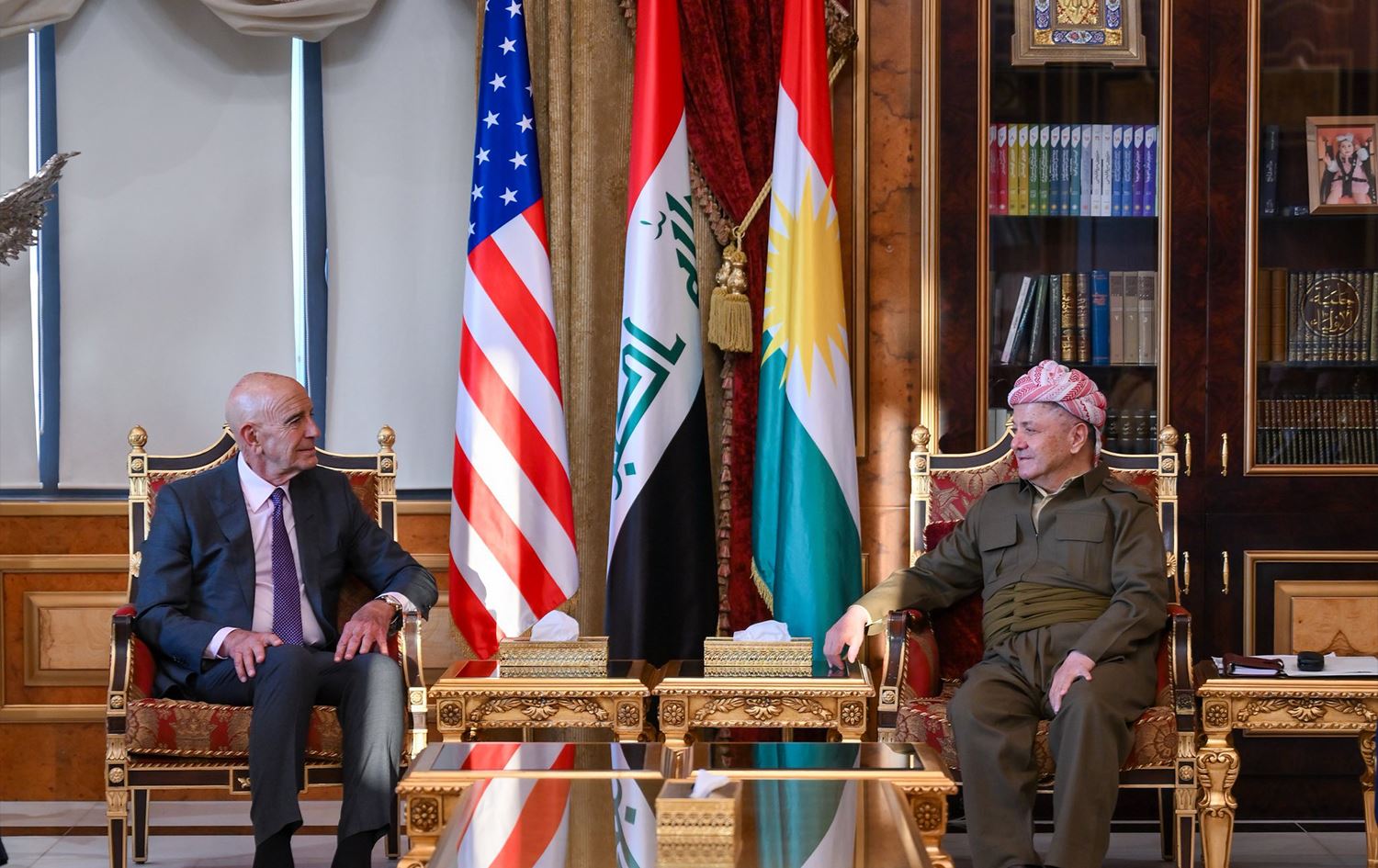 الرئيس مسعود بارزاني وتوم باراك، ممثل الرئيس ترمب للشؤون السورية والسفير الأميركي في تركيا