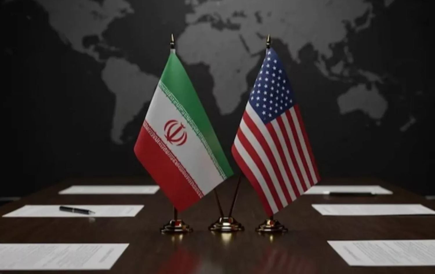 ئاڵای ئەمریکا و ئێران لەسەر مێزی گفتوگۆ ( وێنەکە تەنیا بۆ روونکردنەوەیەوە)