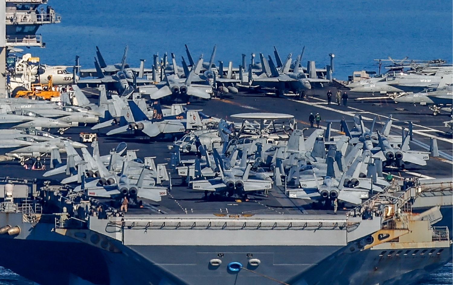 حاملة الطائرات الأميركية "يو إس إس جيرالد فورد" تغادر جزيرة كريت اليونانية-AFP
