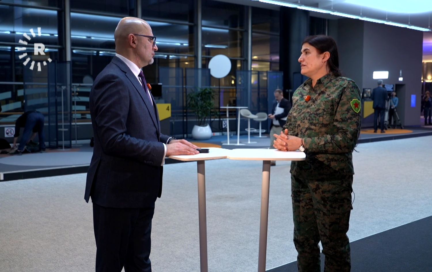 روهلات عفرين - زنار شينو في البرلمان الأوروبي بوقت سابق 