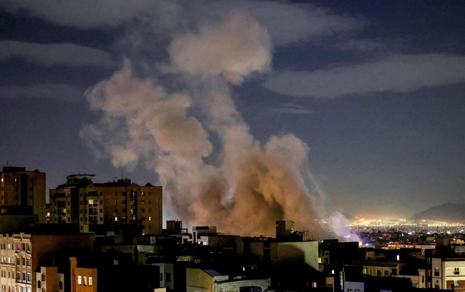 دۆناڵد ترەمپ: جەنگەکە چوار هەفتە دەخایێنێت