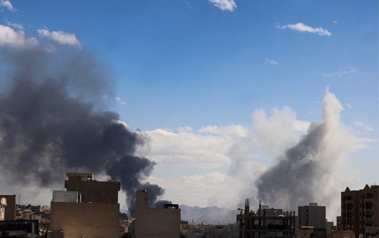 دیمەنێکی تاران دوای هێرشی ئەمریکا و ئیسرائیل. وێنە: AFP