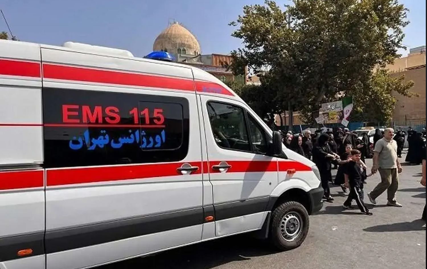 ئەمبوڵانسێک لە تاران.