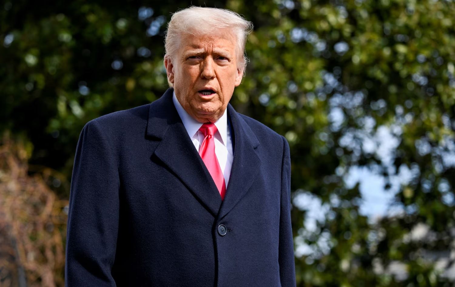 ترەمپ لە نامەیەک بۆ کۆنگرێس: هێزەکانمان ئامادەن بۆ هێرشی زیاتر بۆ سەر ئێران