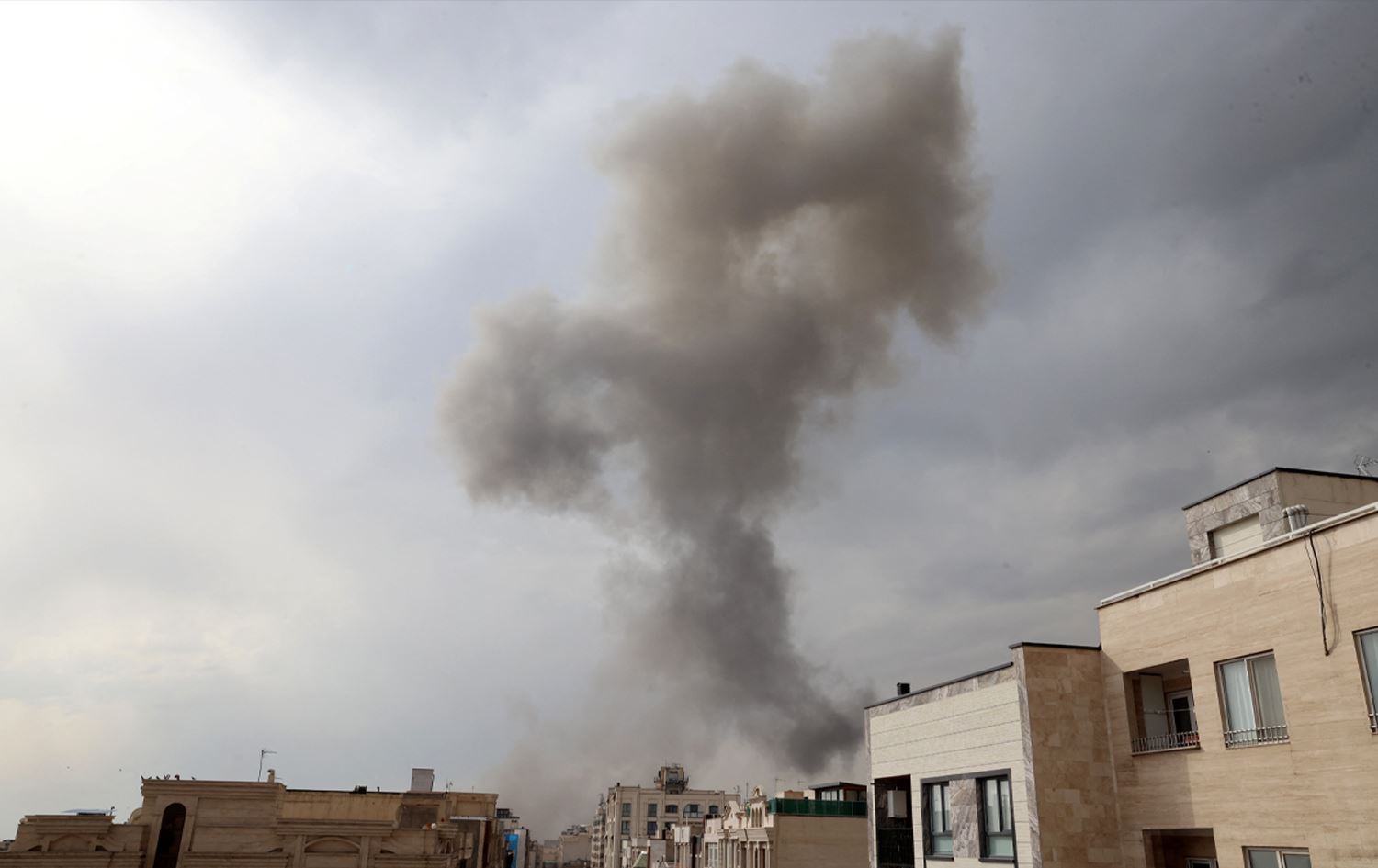 پێگەکانی سوپای پاسداران لە بووشێهر کرانە ئامانج و 5 پاسدار کوژران