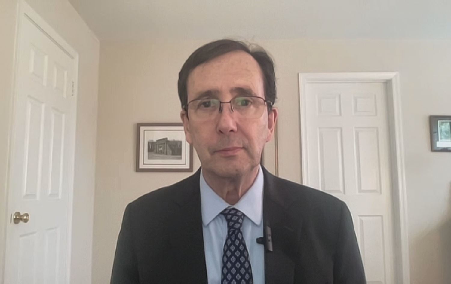 مسؤول أميركي سابق لرووداو: أهداف واشنطن في إيران غير واضحة والنظام لا يتغير بالقنابل