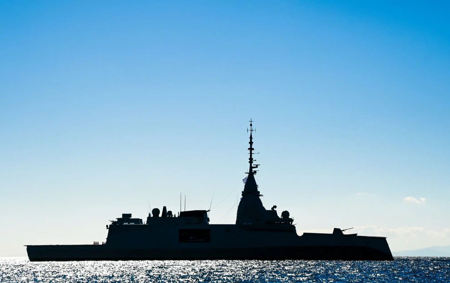 کەشتیی جەنگیی جۆری کیمۆن ئێف 601 . وێنە: وەزارەتی بەرگری یۆنان