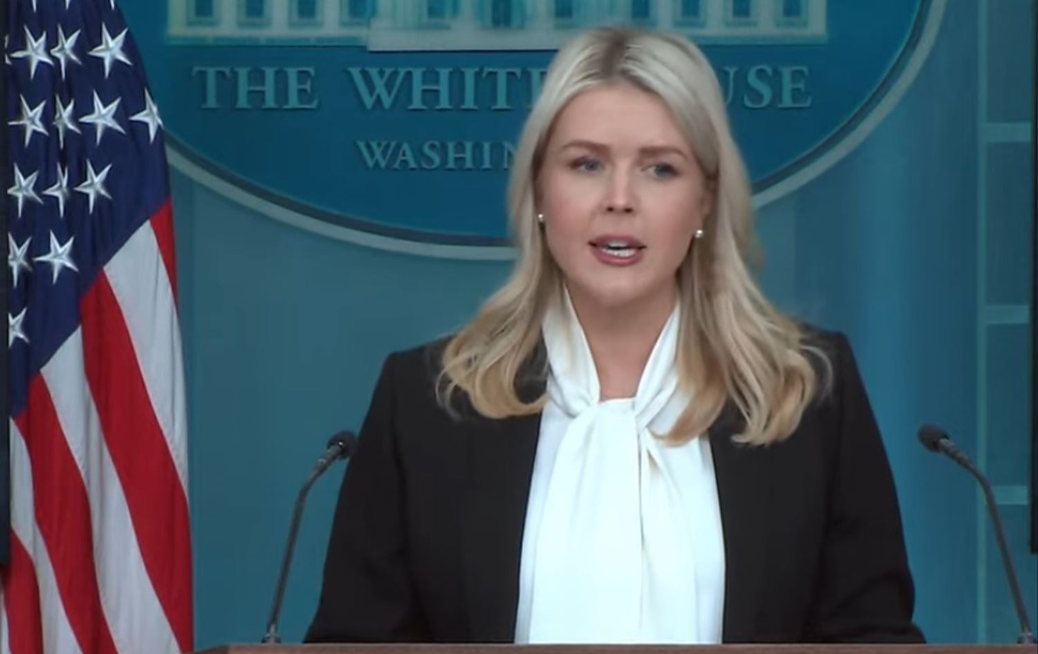 كارولين ليفيت المتحدثة باسم البيت الأبيض