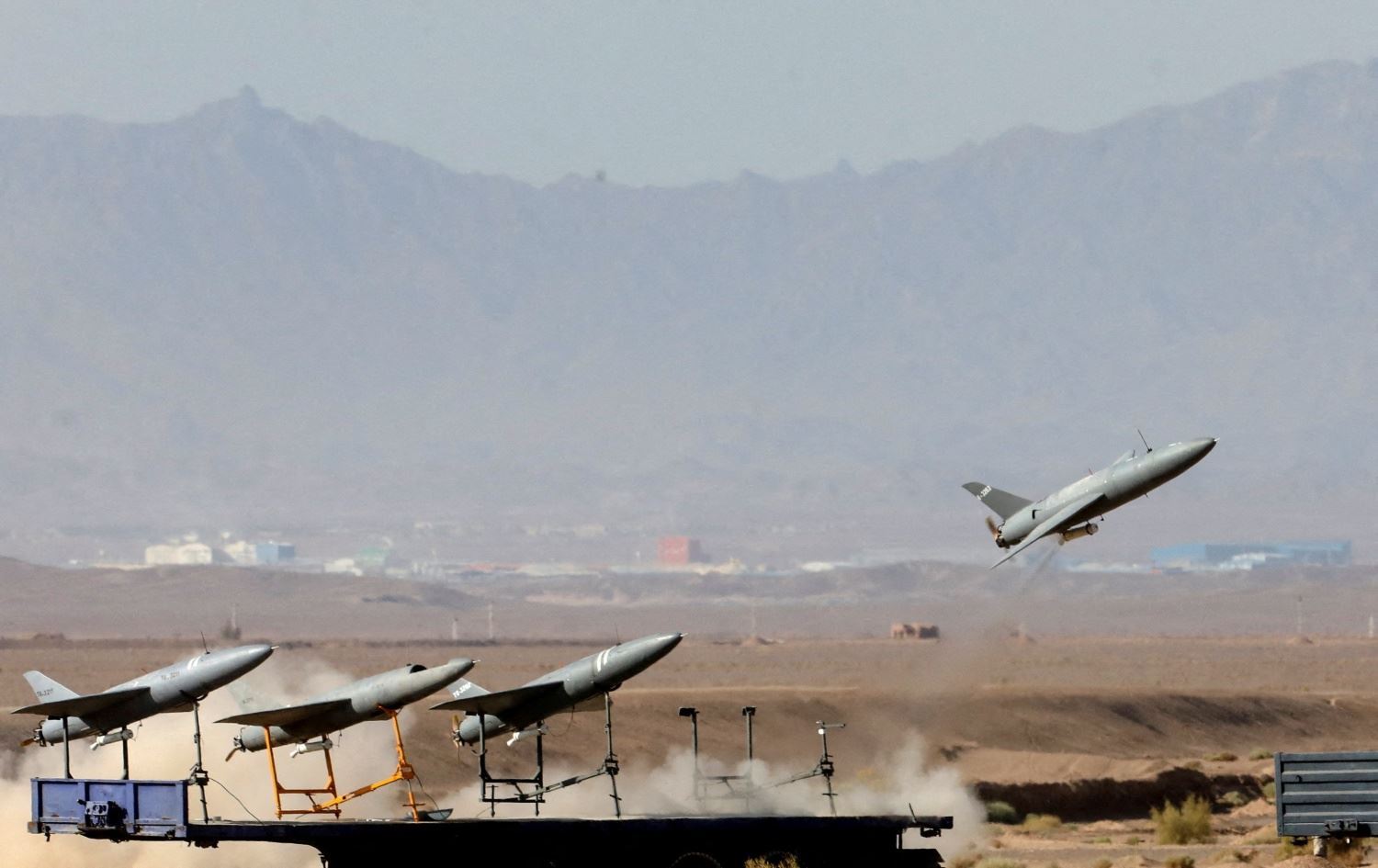 İngiliz ve ABD Kaynakları uyardı: ‘İran ayda 10 bin adet üretim kapasitesine sahip’                            