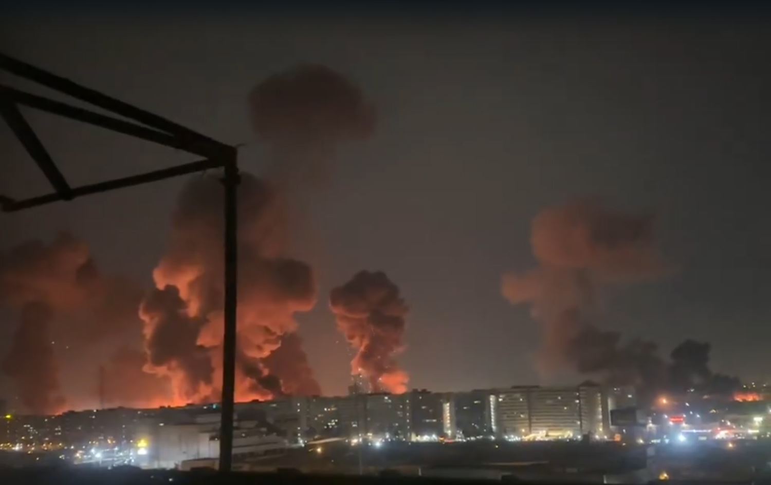 تاران بە چڕی بۆردوومان کرا