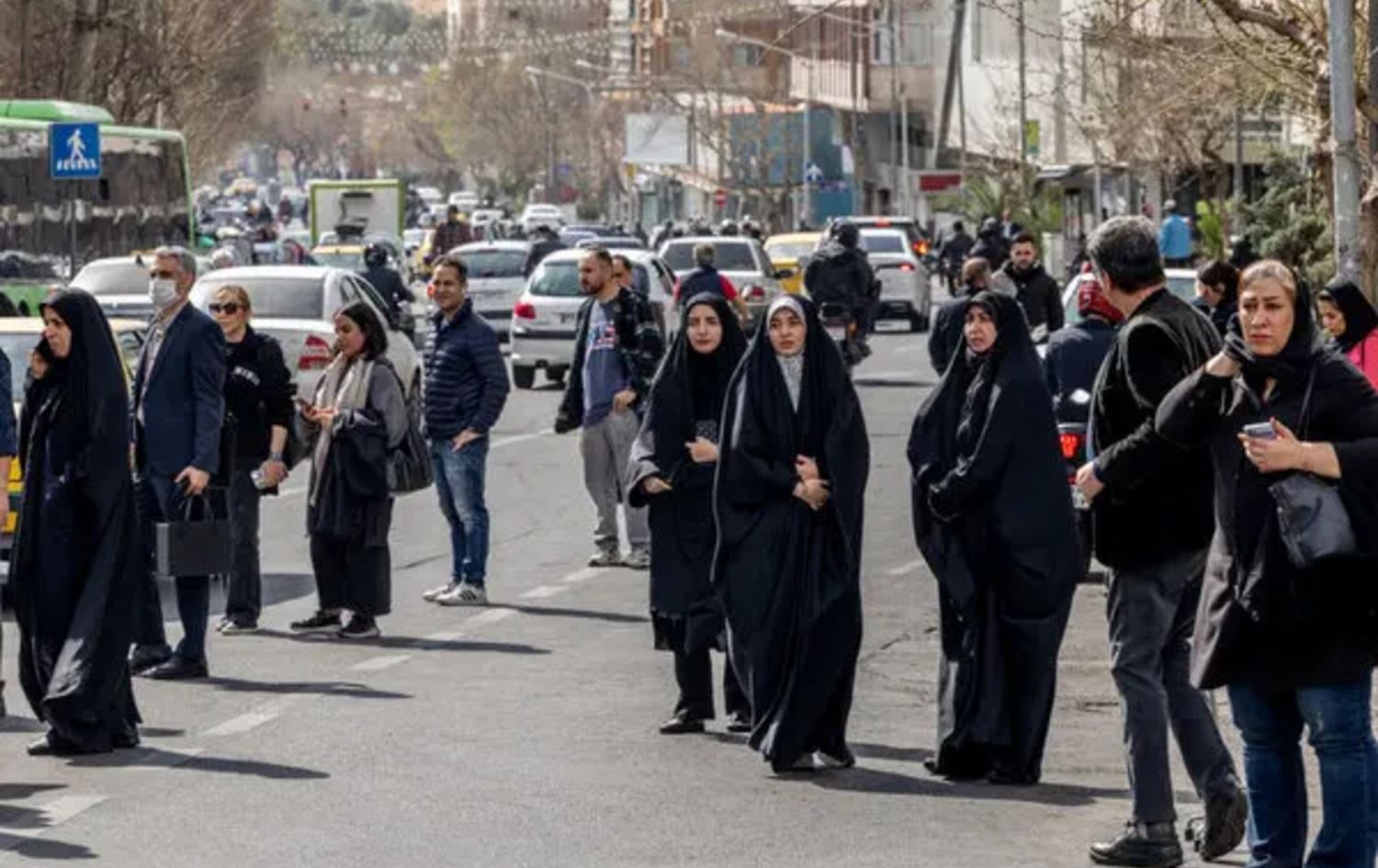 ئێران داوا لە خەڵک دەکات بچنە سەر شەقامەکان