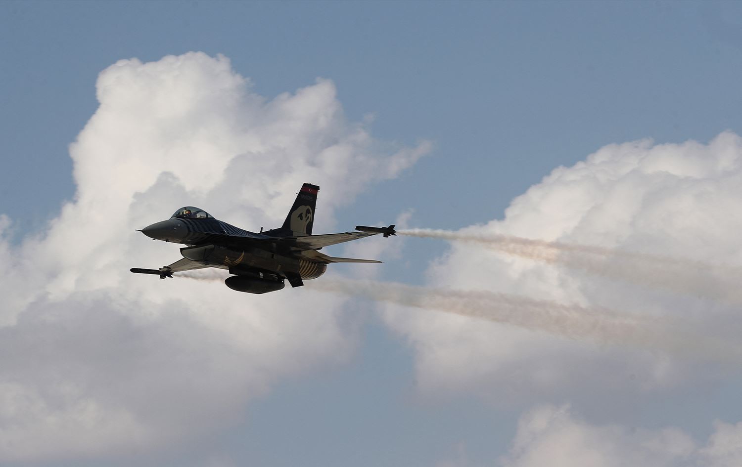 وزارة الدفاع التركية تعلن إرسال ست طائرات "اف 16" إلى شمال قبرص