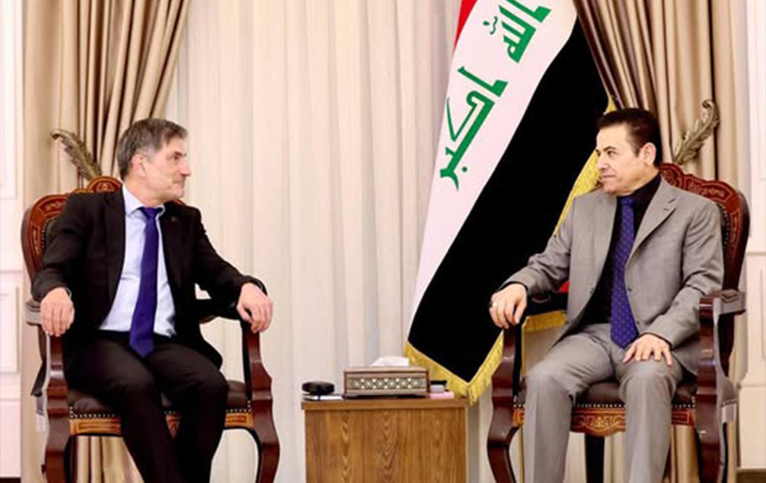 قاسم الأعرجي وسفير الاتحاد الأوروبي لدى العراق