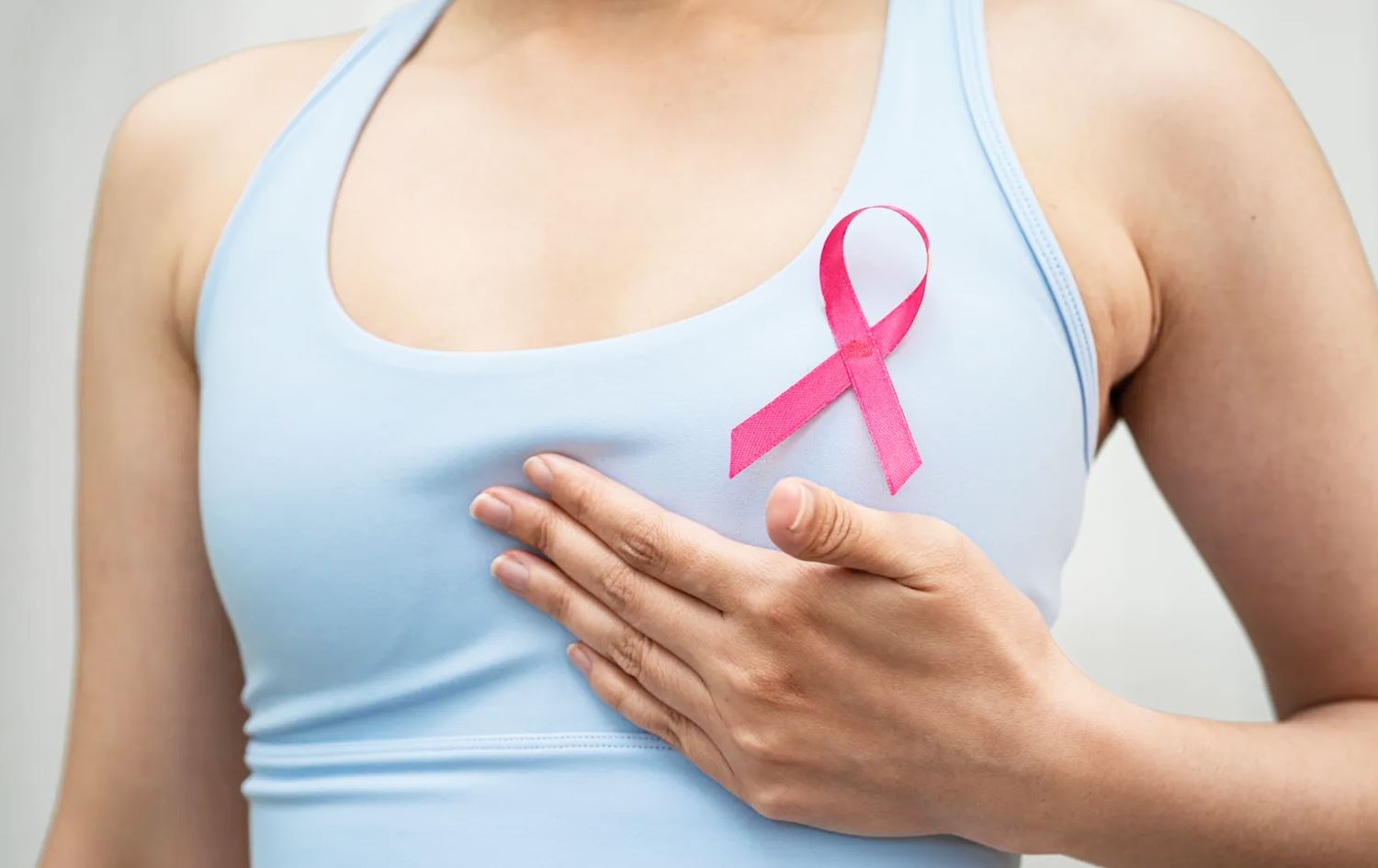 ئاماژەیەک بۆ شێرپەنجەی مەمک.