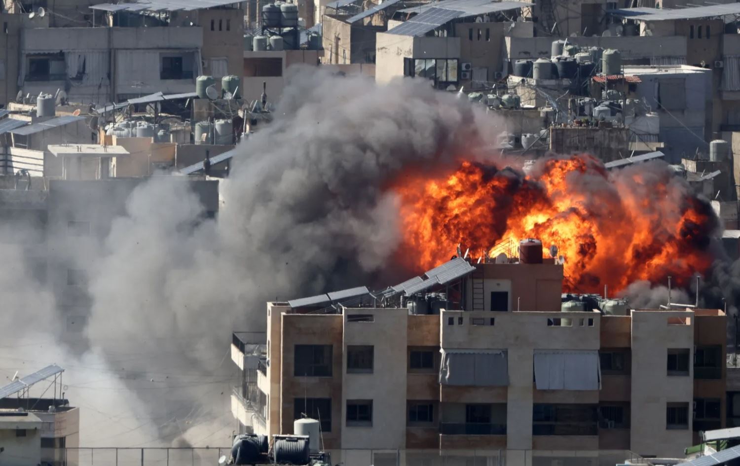 قصف اسرائيلي على لبنان - AFP