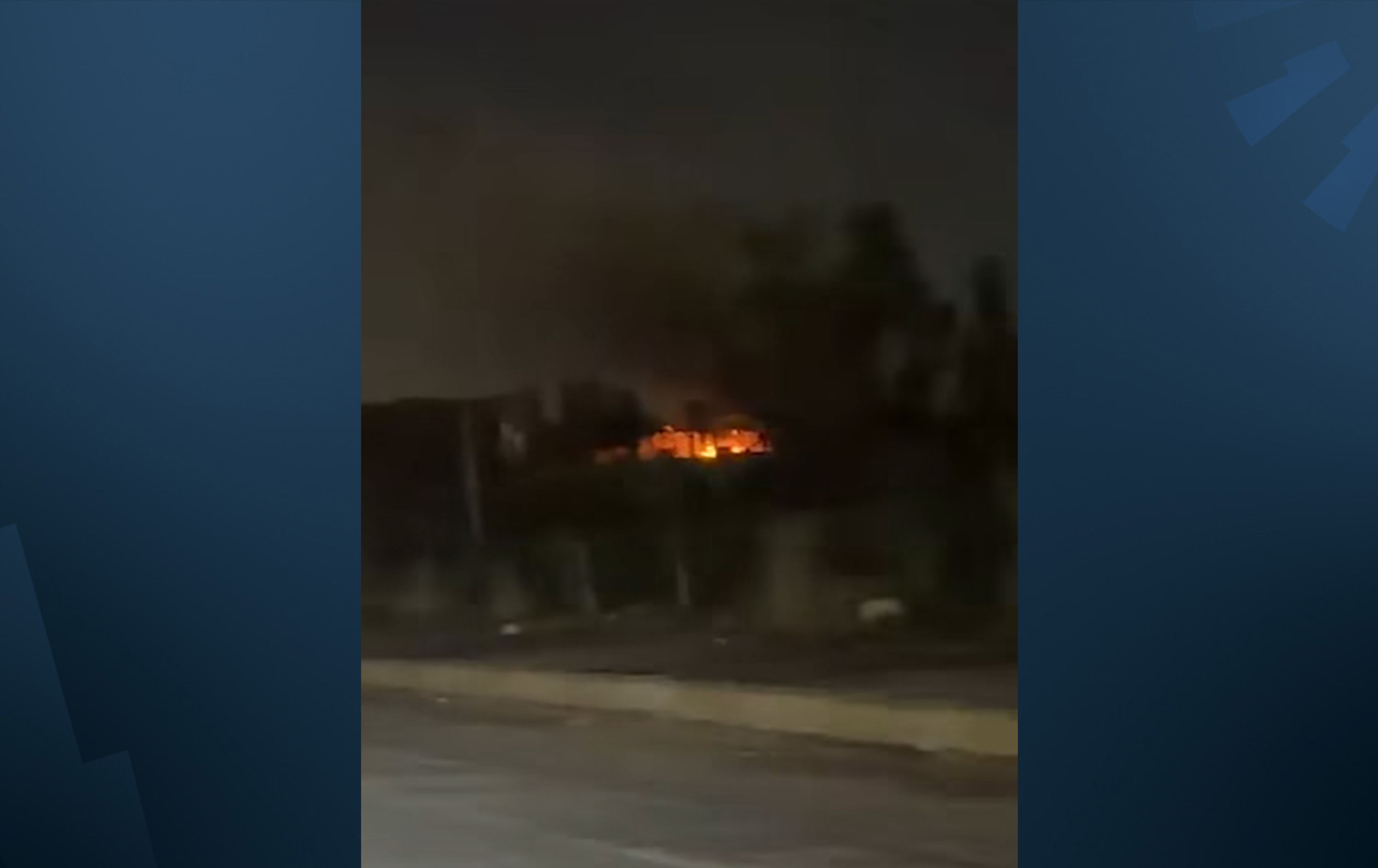 صورة من الهجوم على القنصلية الإماراتية 