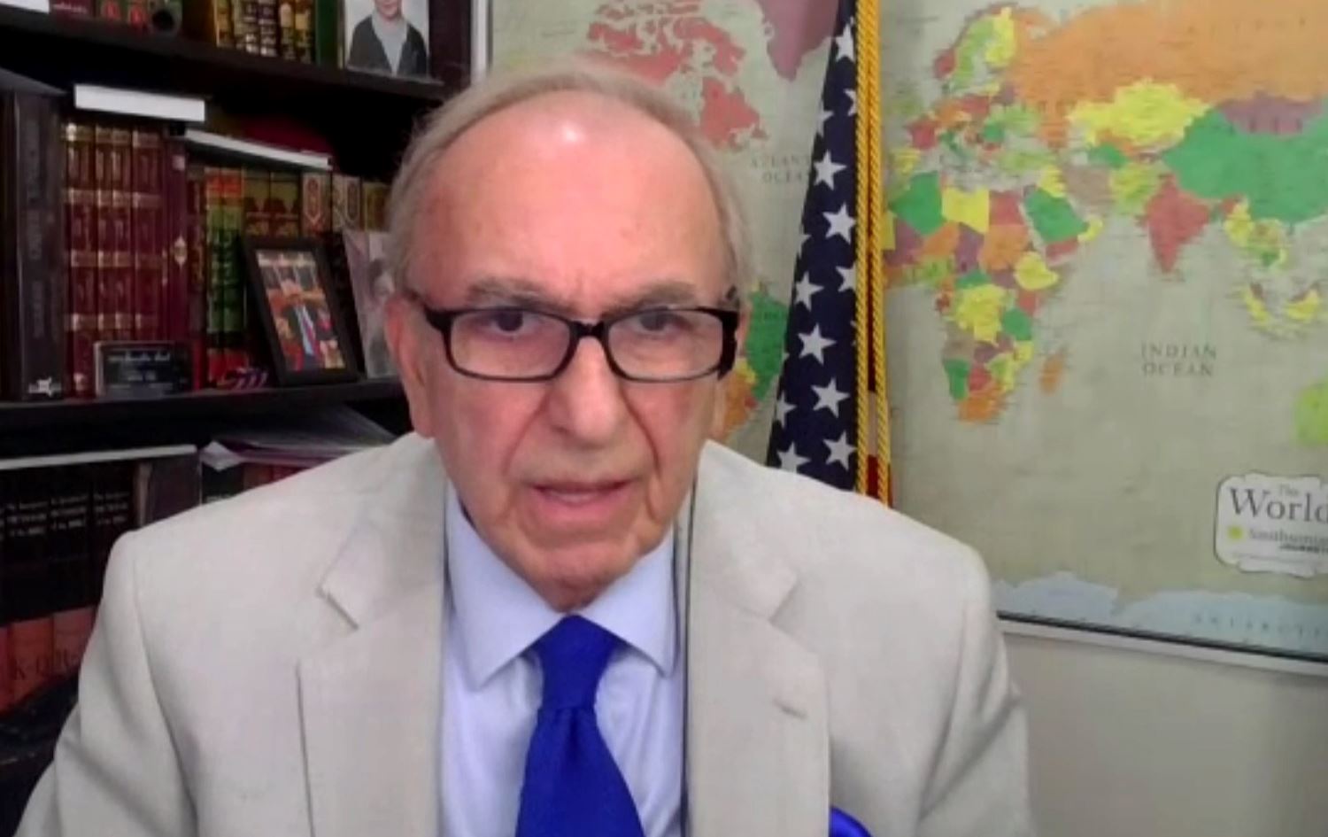 غابرييل سوما خبير قانون دولي