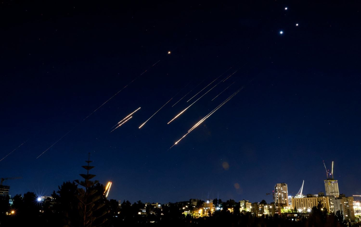 سوپای پاسداران: لە هێرشێکی هاوبەشدا لەگەڵ حیزبوڵڵا 50 ئامانجمان لە ئیسرائیل پێکاوە