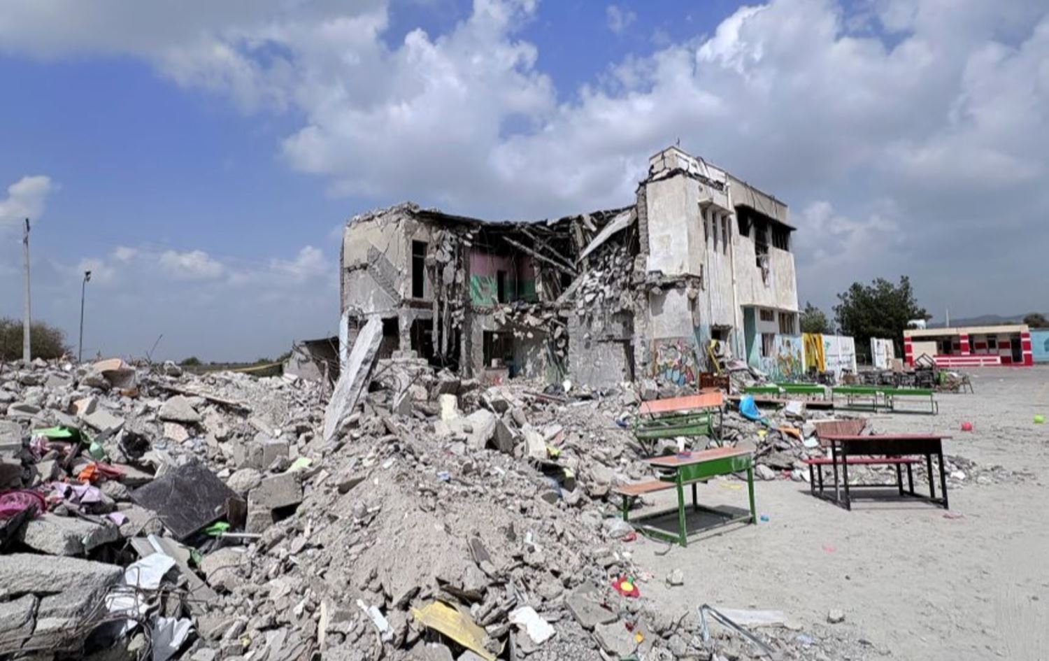 لێکۆڵینەوەیەک: ئەمریکا بەهۆی هەڵەی هەواڵگری و بەکارهێنانی داتای کۆن قوتابخانە ئێرانییەکەی پێکاوە