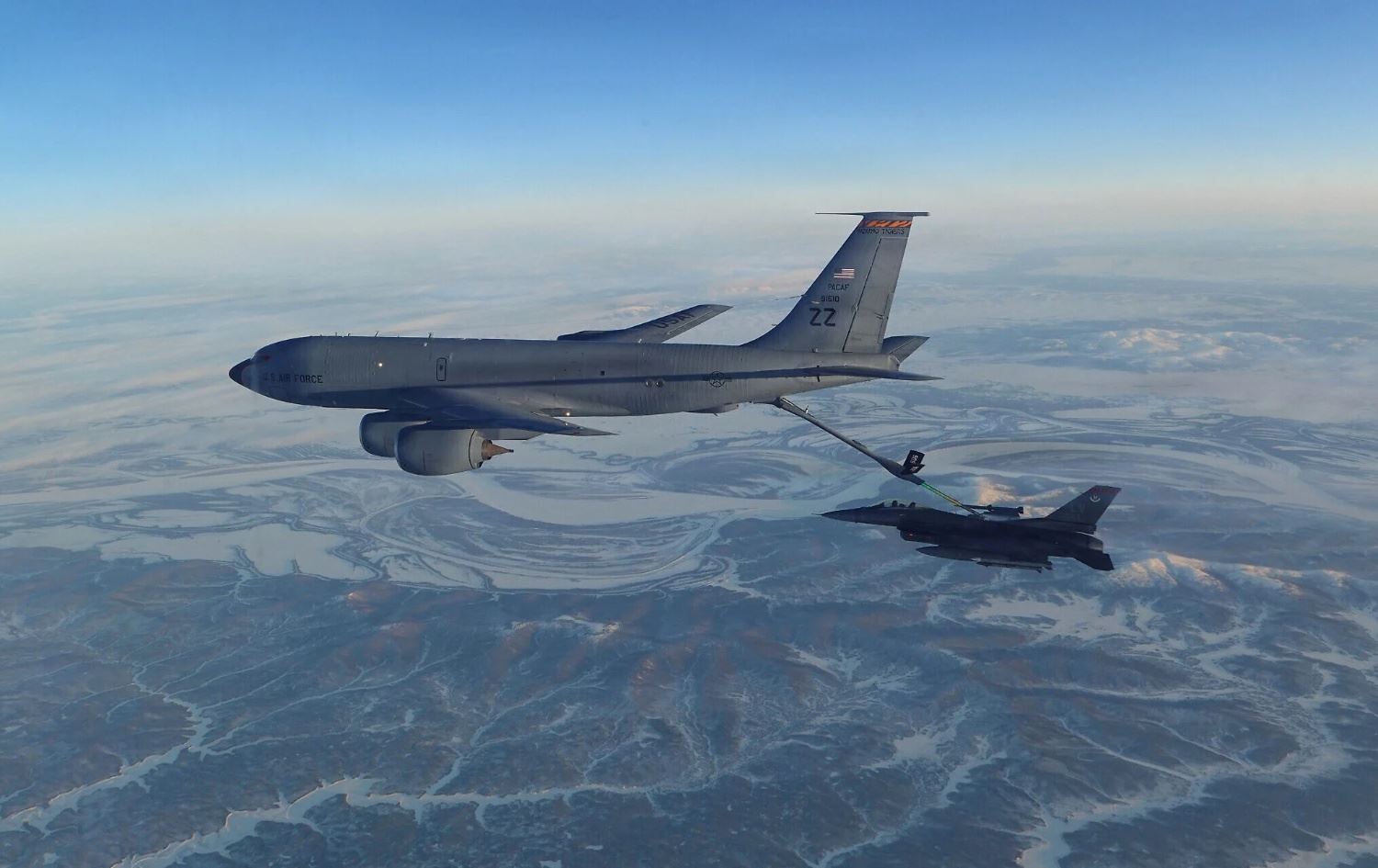 فڕۆکەیەکی سووتەمەنیپێدەری ئەمریکی