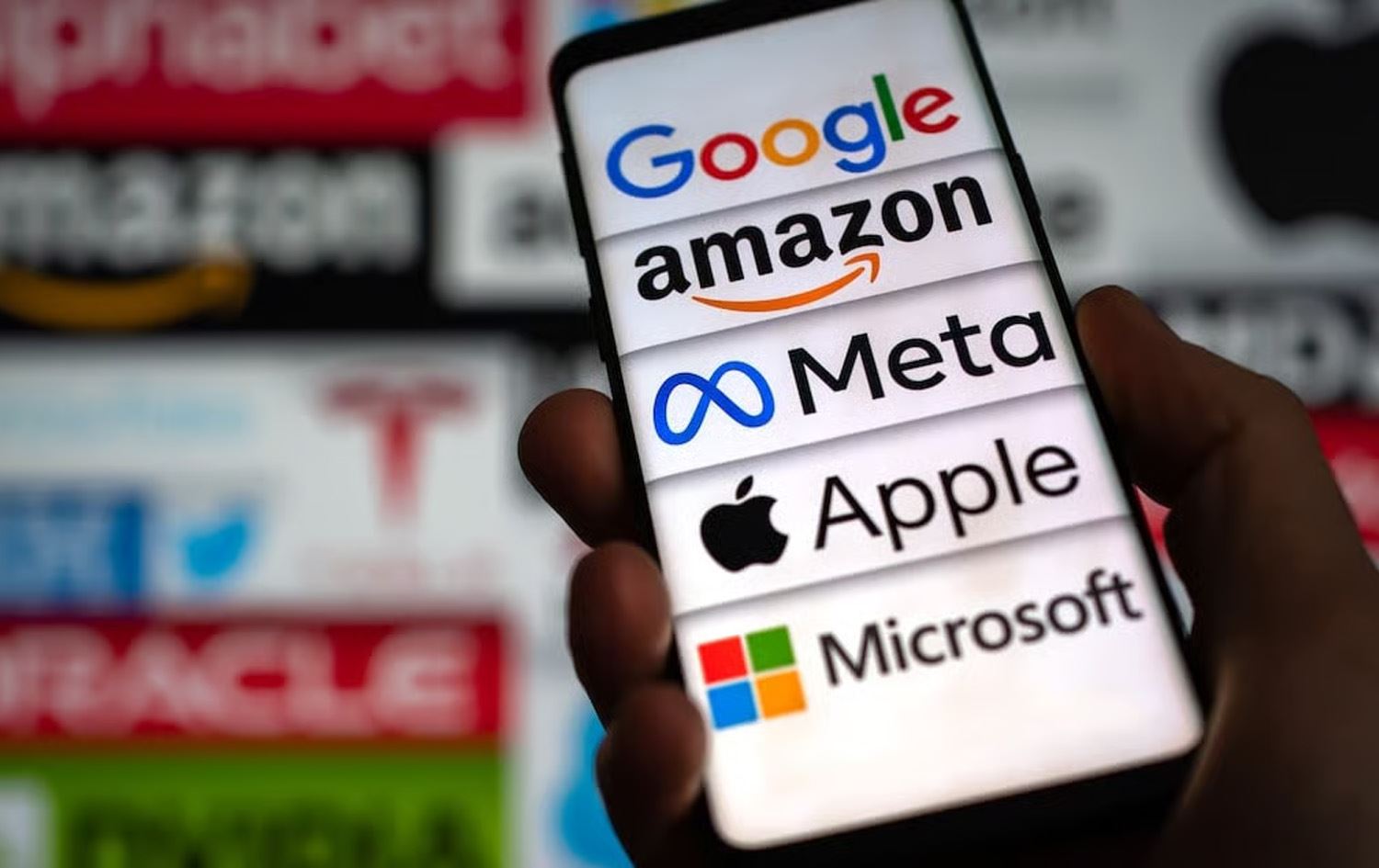 لۆگۆی چەند کۆمپانیایەکی تەکنەلۆجی کە ئێران هۆشداریی پێداون لە ناوچەکە شوێنەکانیان چۆڵ بکەن