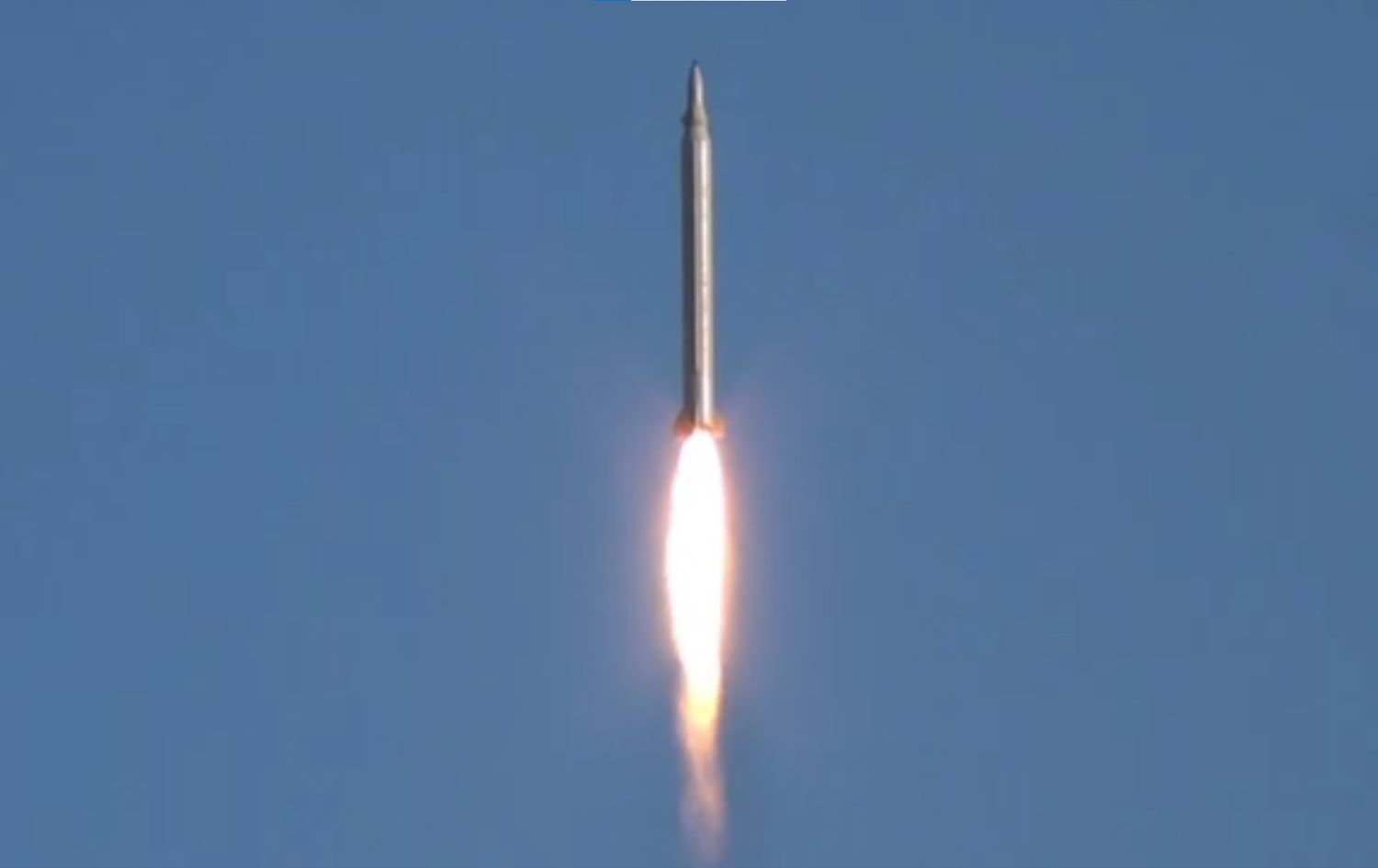 ساتی هەڵدانی مووشەکێکی ئێران بەرەو ئامانجێکی ئیسرائیل/ئەمریکا