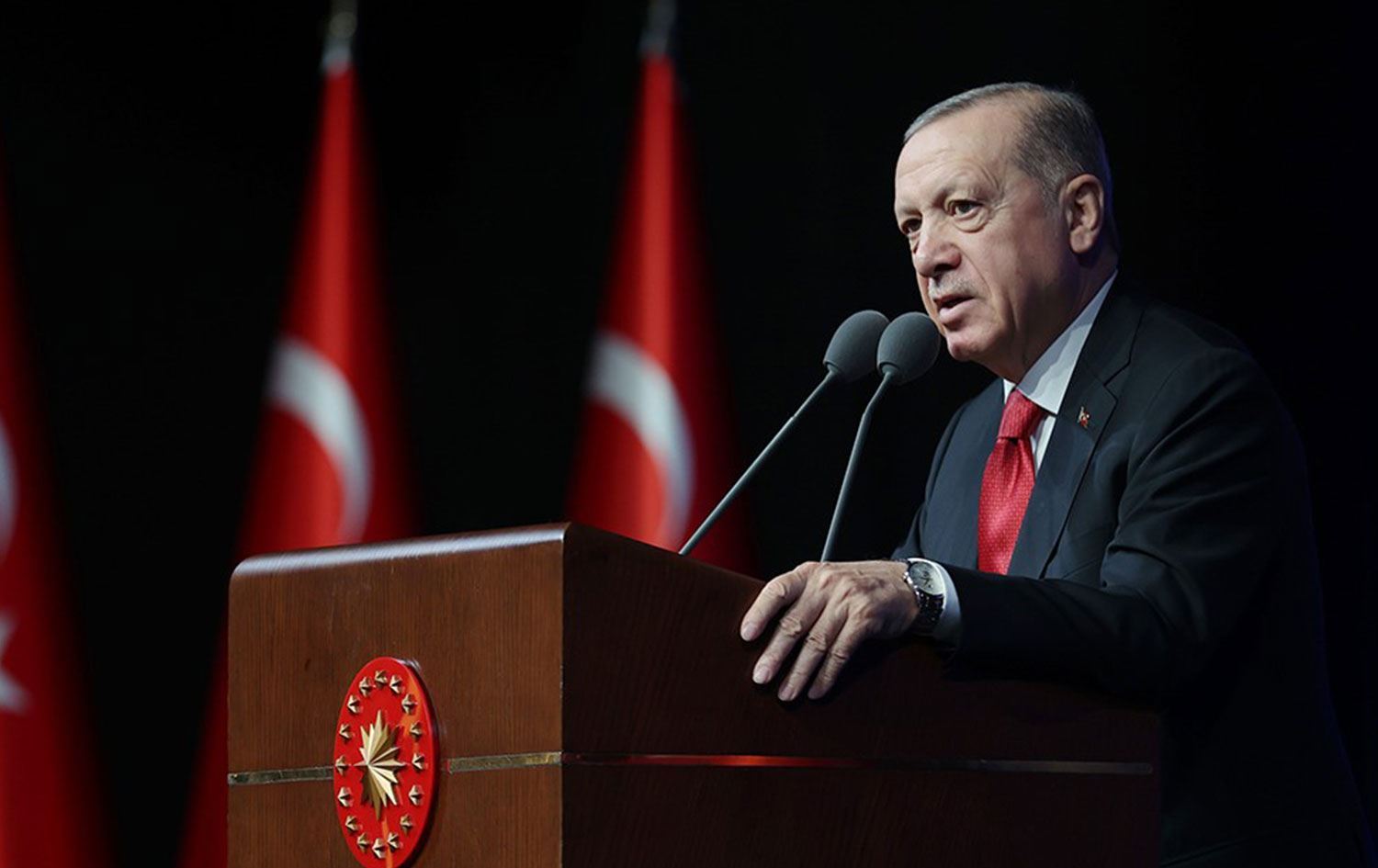 ئەردۆغان: لە گۆشەی نەوت و گازەوە سەیری رووداوەکان ناکەین