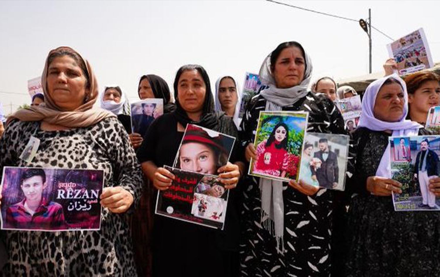 إيزديات يتظاهرن طلباً للقصاص