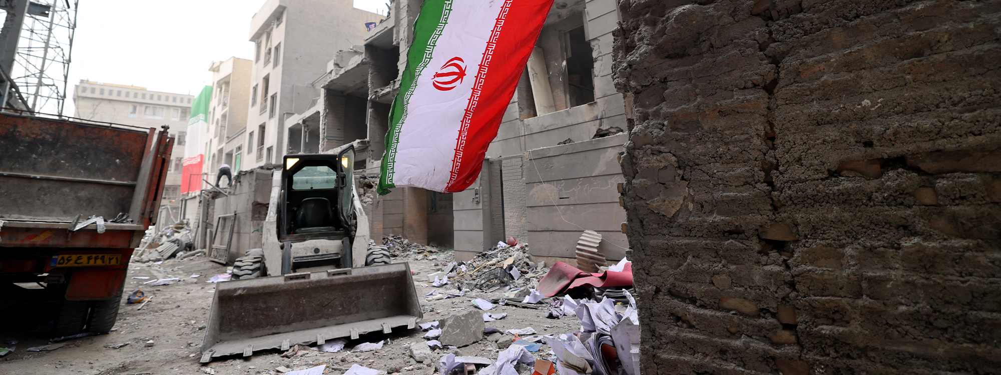 US, Israeli attacks intensify in Tehran as Khuzestan police warn of ground attack plan