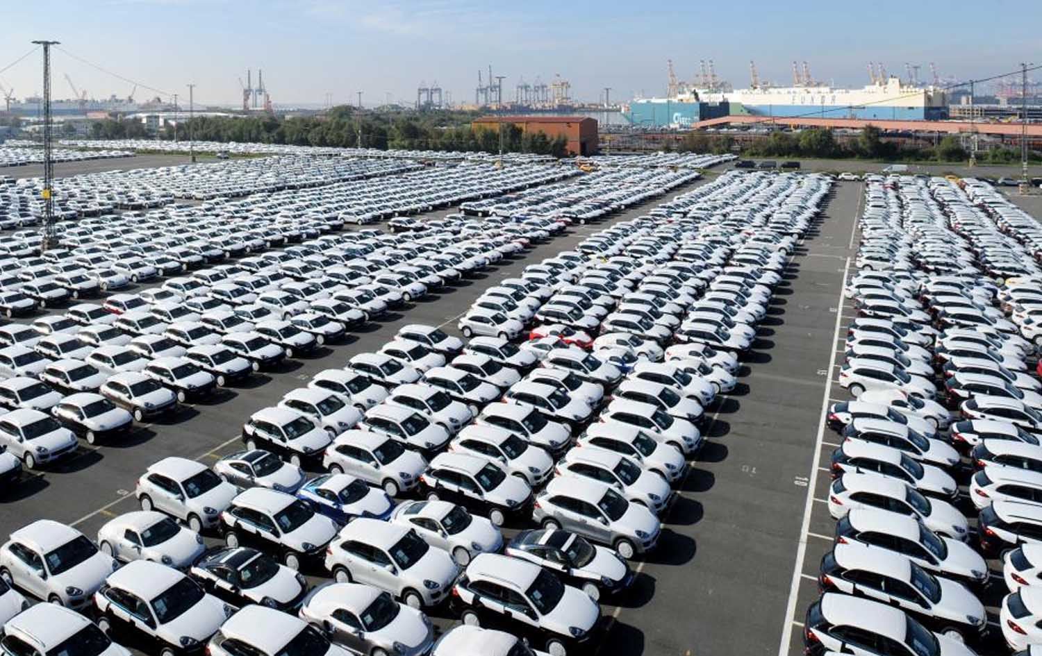 دیمەنی دەیان ئۆتۆمبێل