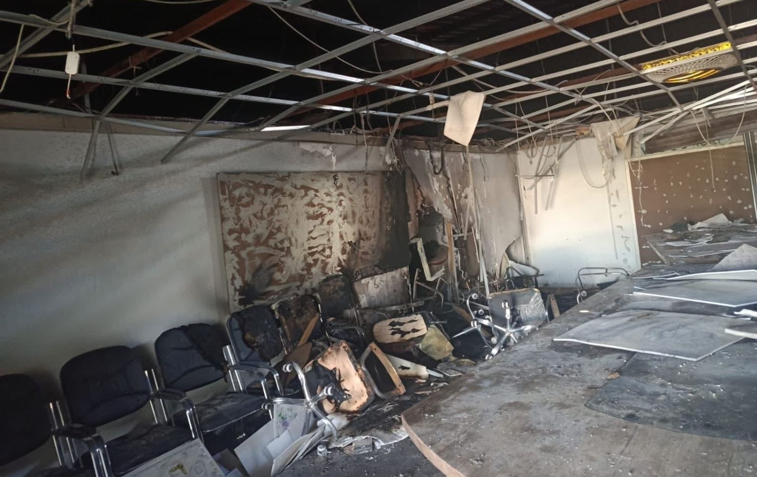 دیمەنێکی بنکە ئاسمانییەکە دوای هێرشەکە