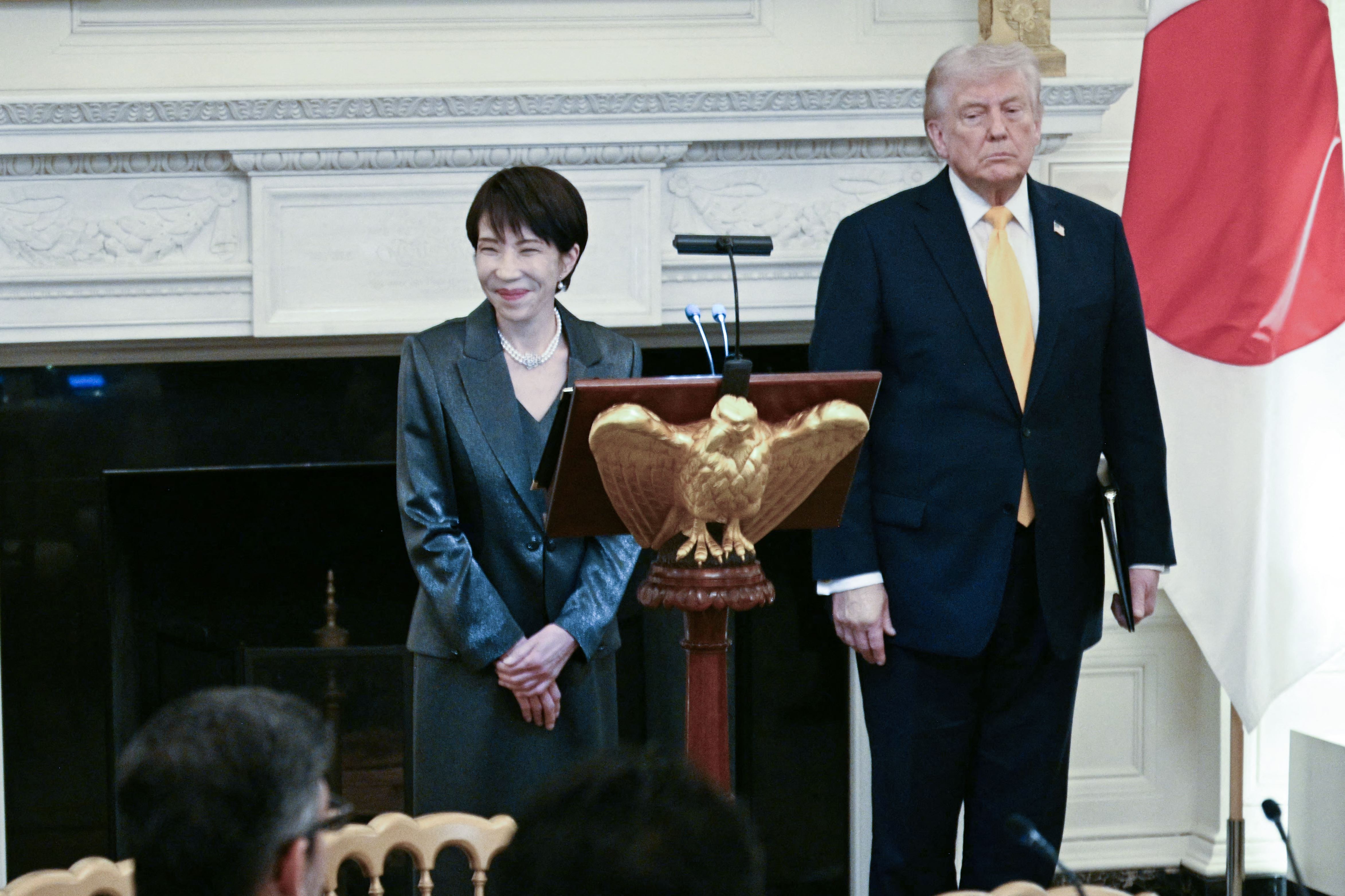 دۆناڵد ترەمپ و سانای تاکایچی لە کۆشکی سپی 