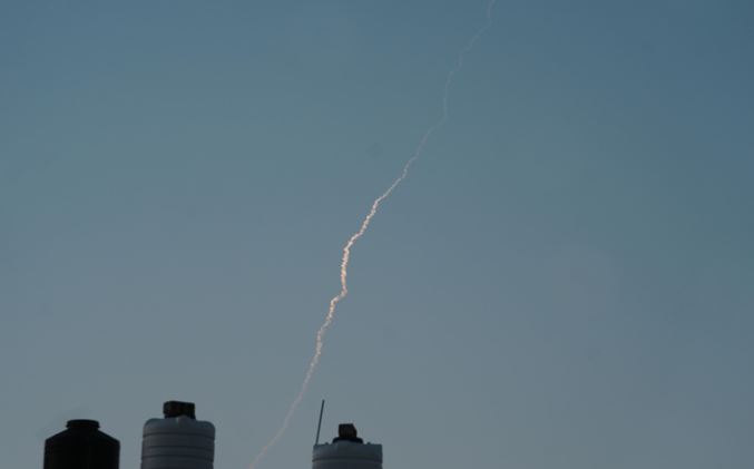 ئیمارات: 30 درۆن و مووشەکی ئێرانیمان تێکشکاند