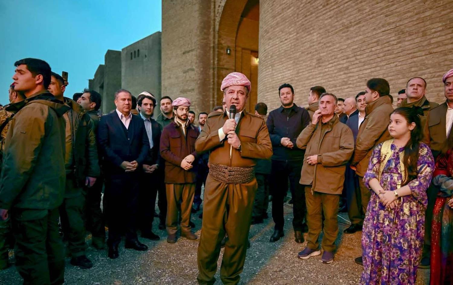 Erbil Kalesi'nde Newroz ateşi yakıldı: Başbakan Mesrur Barzani'den 'aydınlık ufuk' vurgusu