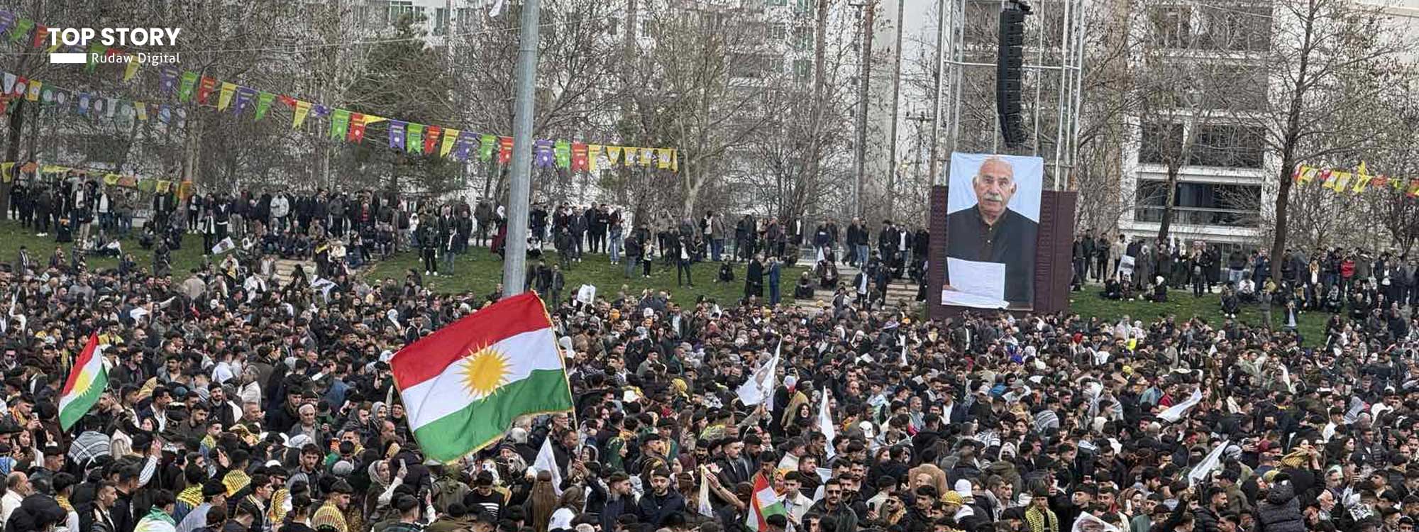 بە بەشداریی دەیان هەزار کەس نەورۆز لە ئامەد پیرۆز دەکرێ