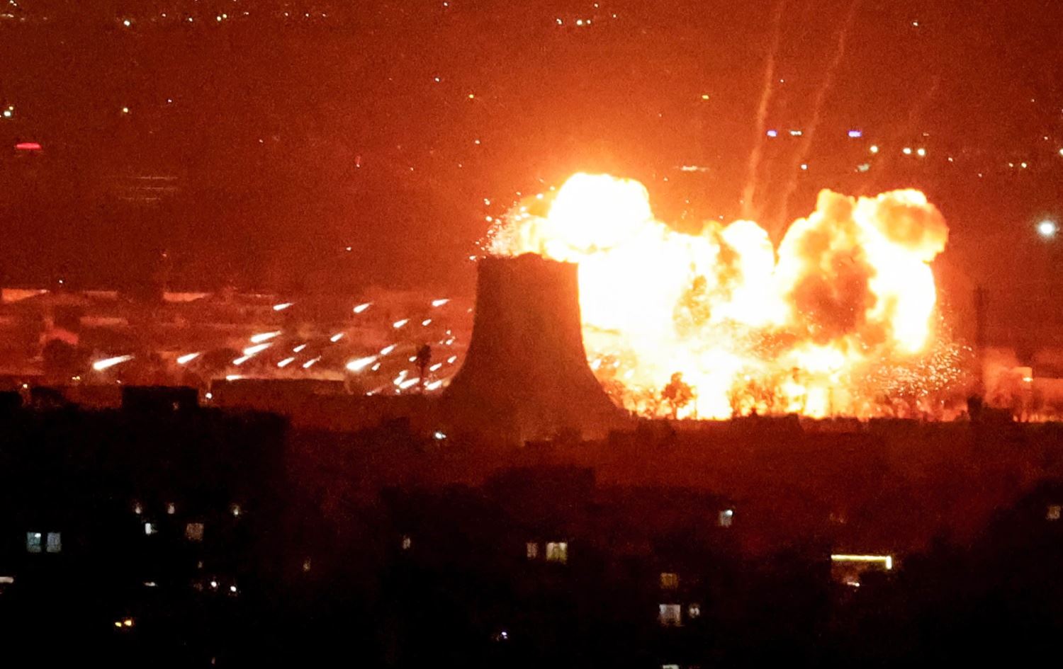 دیمەنی بۆردوومانێکی تاران لەلایەن سوپای ئیسرائیل و ئەمریکاوە