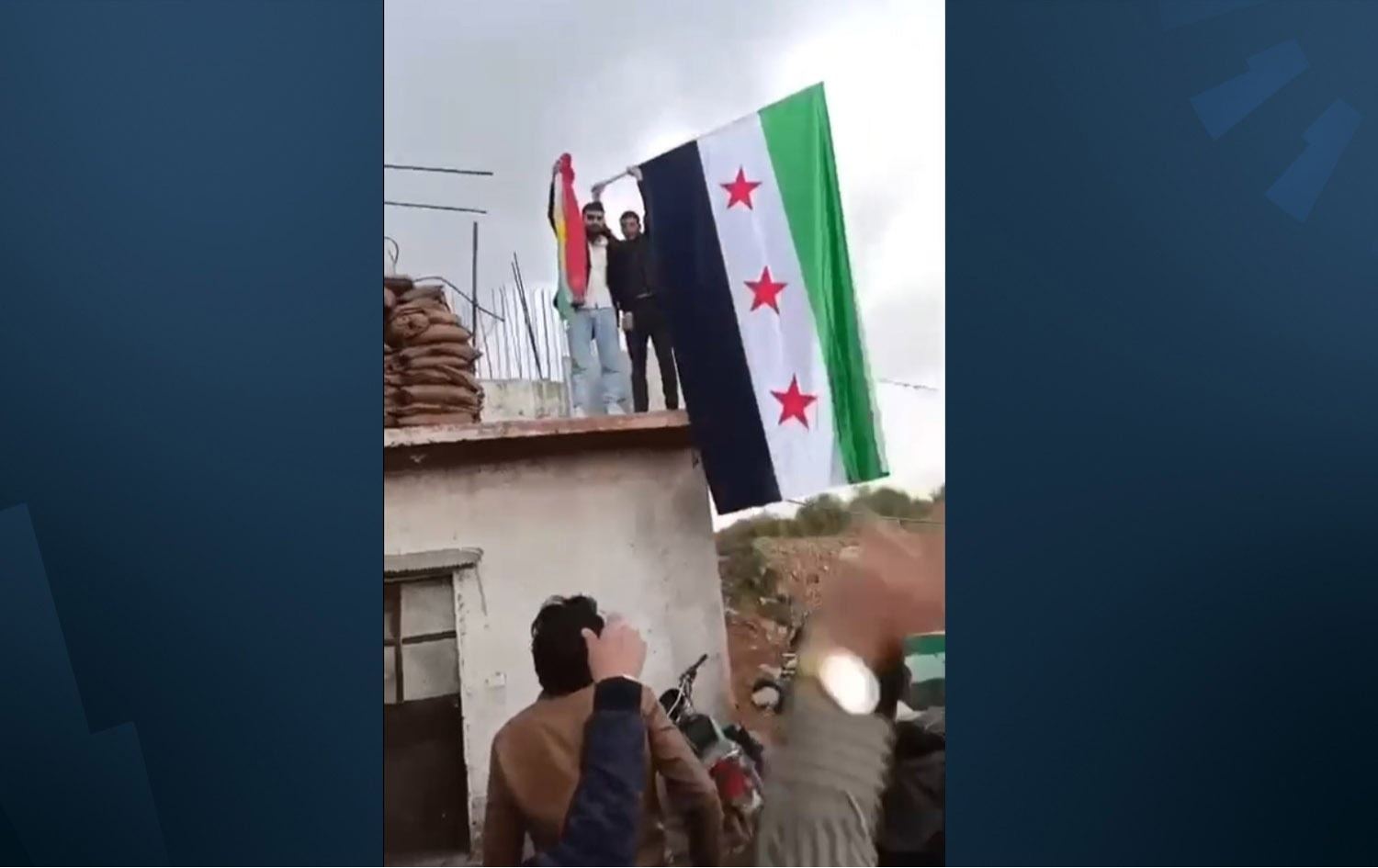 ئەنەکەسە: لە عەفرین سووکایەتی بە ئاڵای کوردستان دەکرێ