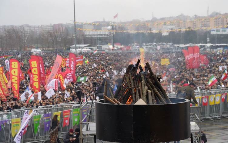 İstanbul'da milyonluk Newroz: 'Kürtler artık... | Rudaw.net