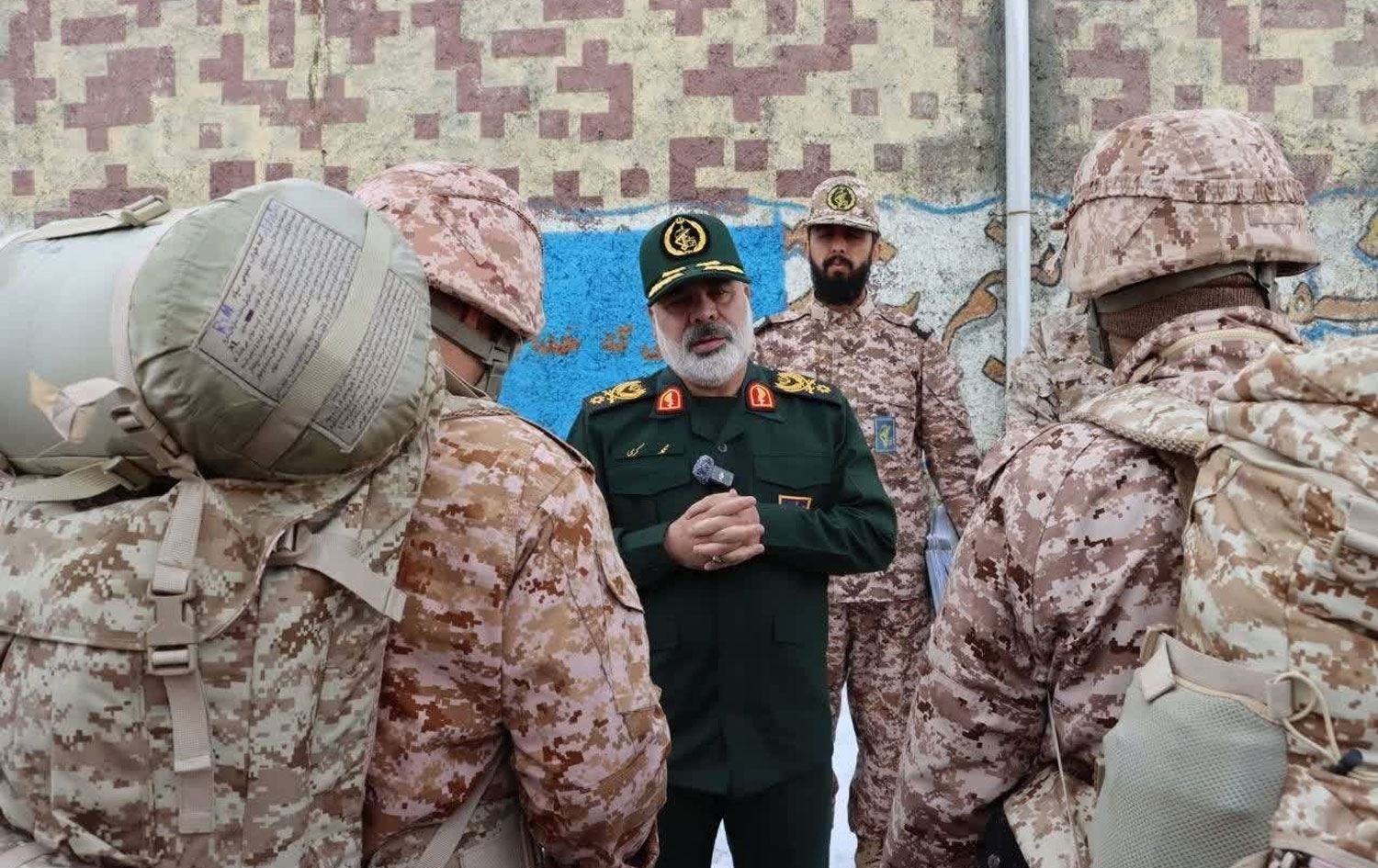 İranlı Kara Kuvvetleri Komutanı Rojhılat sınırında: ‘Saldırıya ölümcül yanıt veririz’