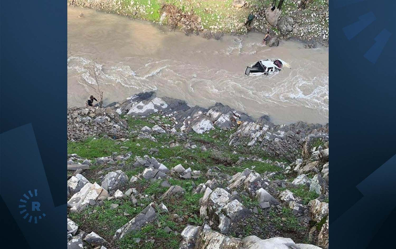 Li Çiyayê Qendîlê wesayîtek ket rûbar / Wêne: Rûdaw 