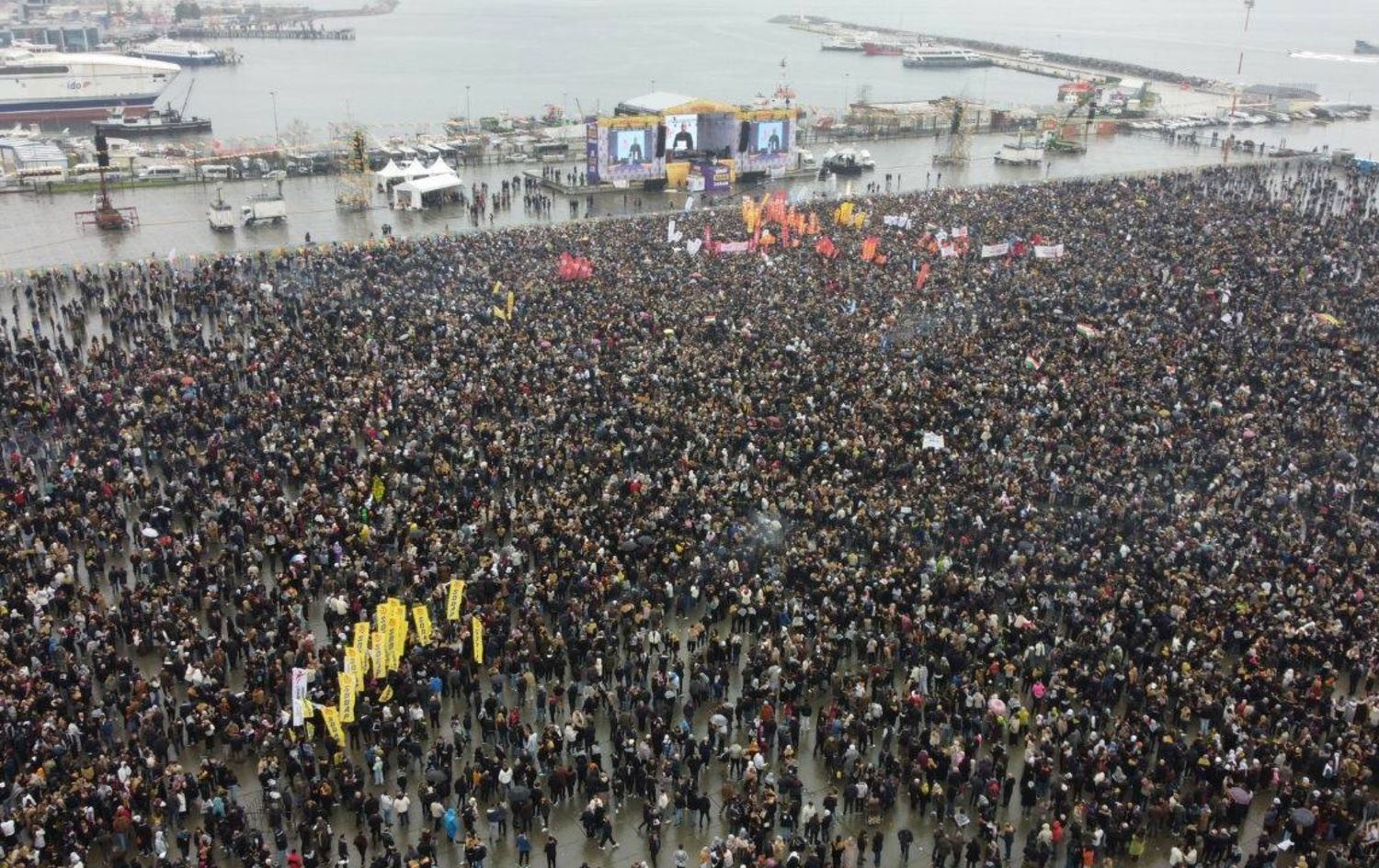 بەڕێوچوونی ئاهەنگی نەورۆز لە ئیستەنبووڵ