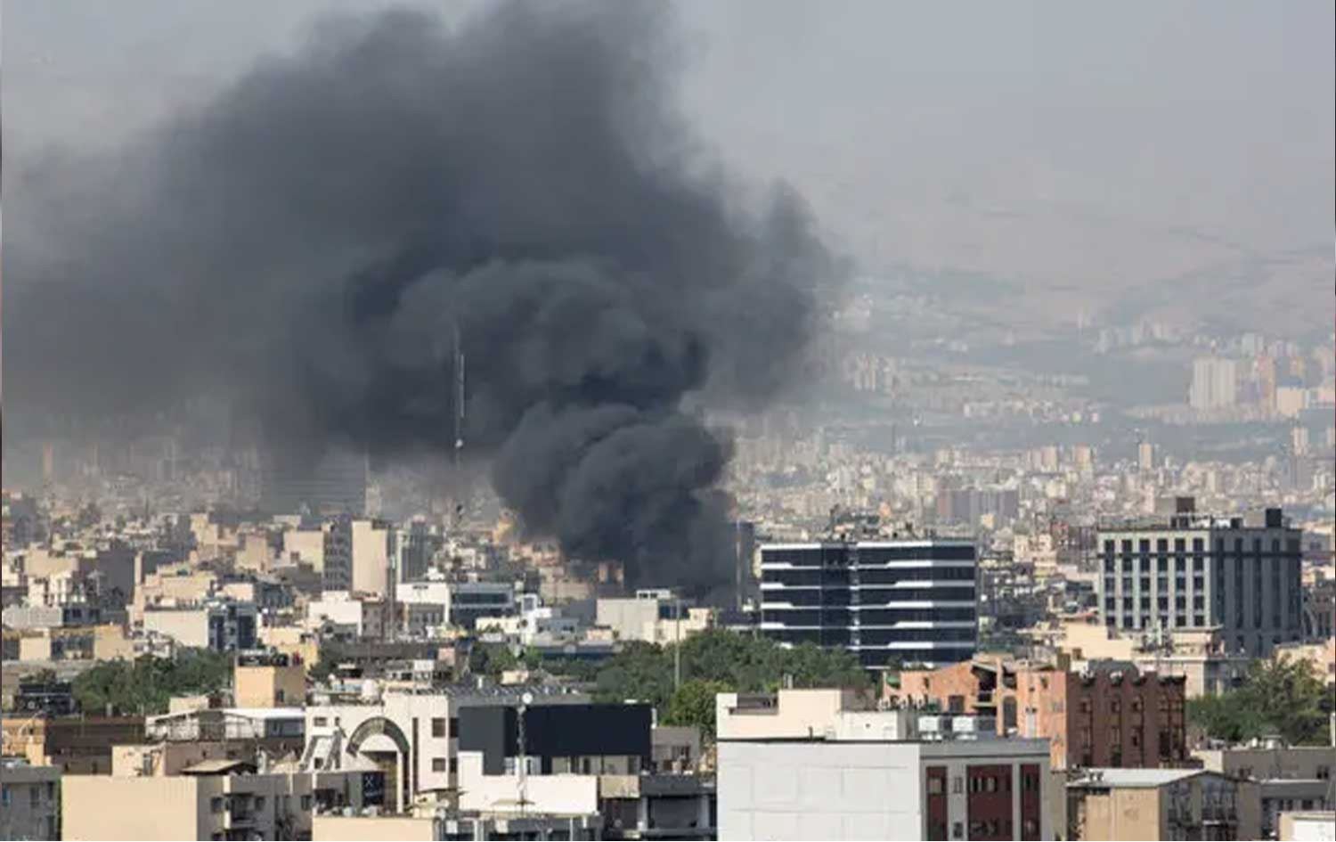 وێنەیەکی تاران لەکاتی بۆردووماندا